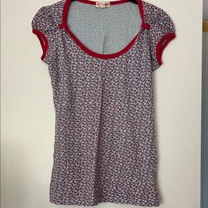 100% cotton Red Trim Small Floral Scoop Neck Short Sleeve Top